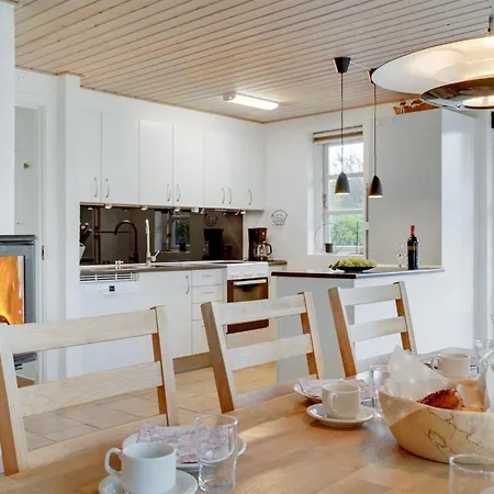 Svenn - 400m From The Sea By Interhome * Blavand