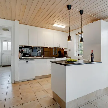 Svenn - 400m From The Sea By Interhome Tatil Evi *