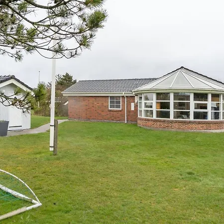 Holiday home Svenn - 400m From The Sea By Interhome