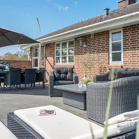 Feriehus Svenn - 400m From The Sea By Interhome Blåvand