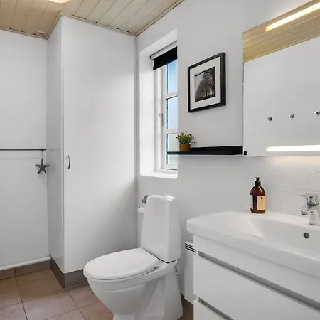 Vakantiehuis Svenn - 400m From The Sea By Interhome Blåvand